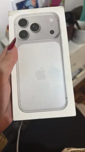 iPhone 17 Pro Max Lacrado