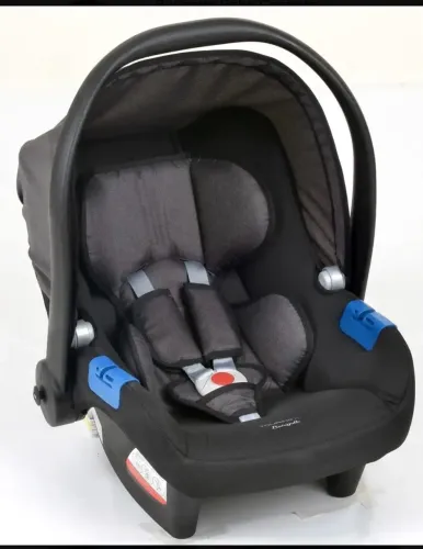 Bebê conforto burigotto