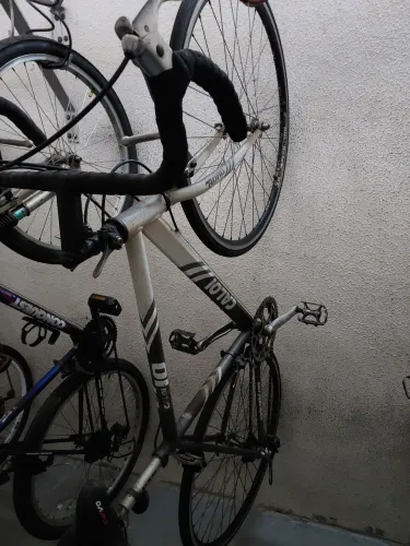 Bicicleta Caloi 10  700  super nova e pneus zero Km