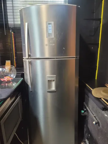 GELADEIRA BOSCH FROST FREE INOX