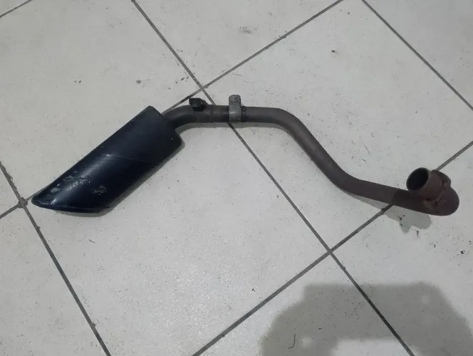 Escapamento de moto 150 Titan ou fan