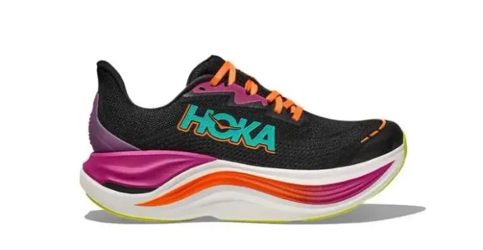 Tênis de corrida Hoka