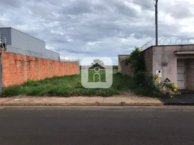 Terreno para venda no bairro Novo Mundo