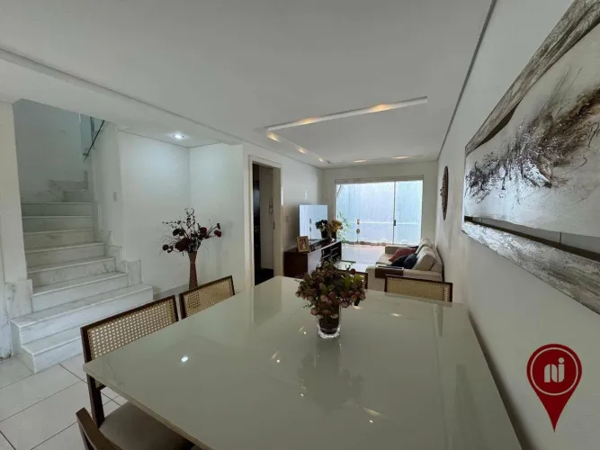 Casa com 3 dormitórios à venda, 126 m² por R$ 1.390.000 - Buritis - Belo Horizonte/MG