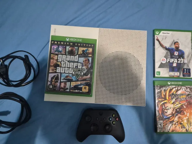 Xbox One S 1TB + Controle + 3 Jogos