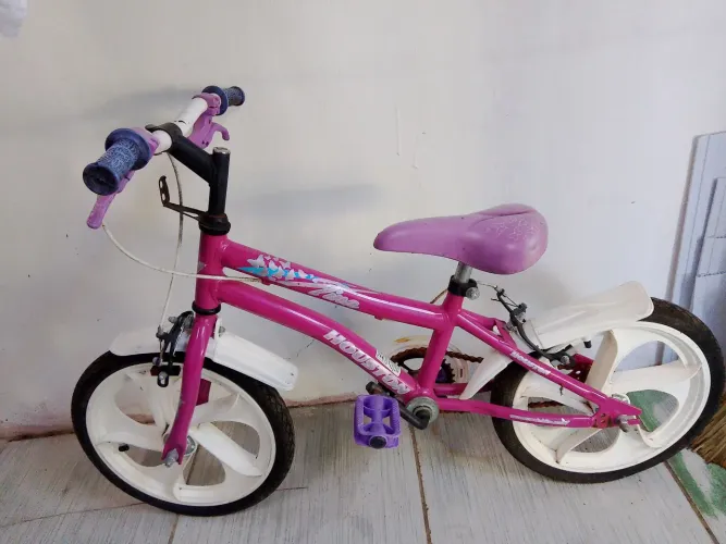 Vende se bicicleta infantil Houston feminina