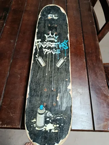 Vendo esse jogo de pimbolin ,esse skate, PREÇO DESAPEGO URGENTE $139