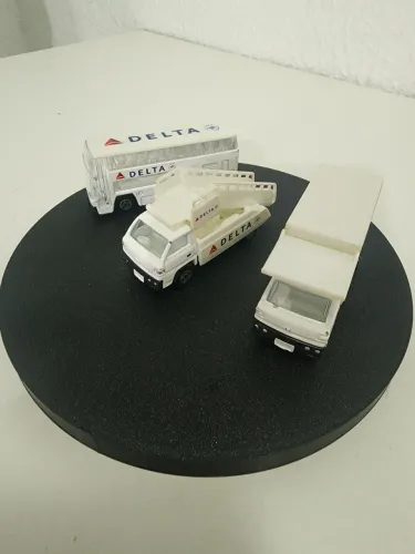 Lote 3 Miniaturas Veículos Aeroporto Delta Air Lines Realtoy Metal