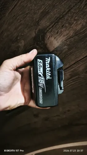 Vende novo Bateria De Litio Makita 18v 5.0a Bl1850b - 197280-8