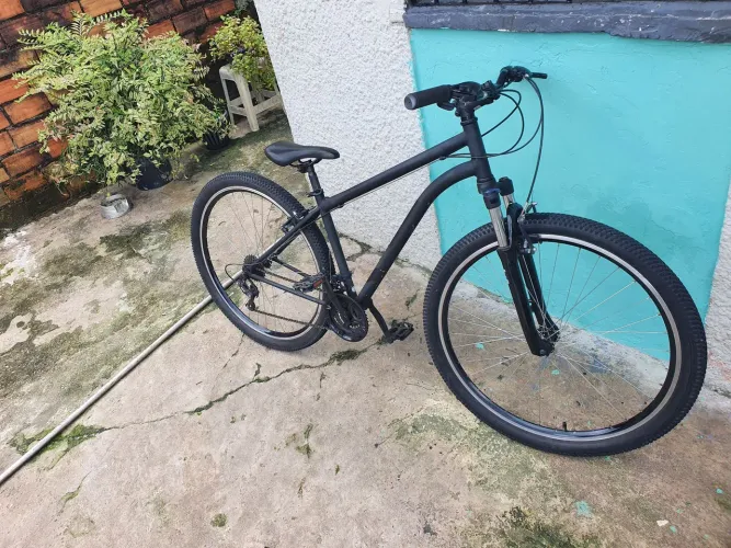 Bicicleta aro 29 pra ir trabalhar ou ir pra um passeio 
