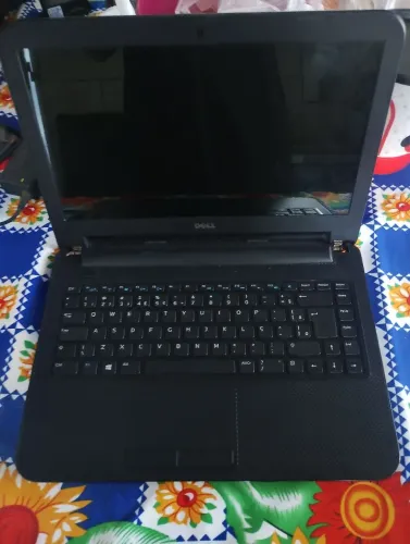 Notebook para retirada de peças