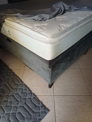 Vendo cama box bau com colchão  por 500,00