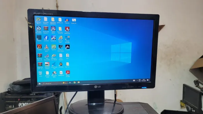 Monitor LG Flatron W1941S 19" LCD - Funcionando Perfeitamente