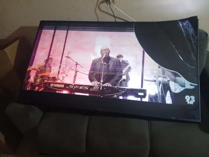 Tv 55 lg com defeito
