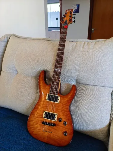 Guitarra ESP/LTD H 101 FM + EMG + Inox