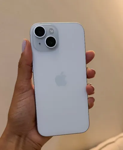 iPhone 15 128GB azul bebê