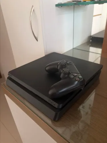 PlayStation 4 Slim 1TB
