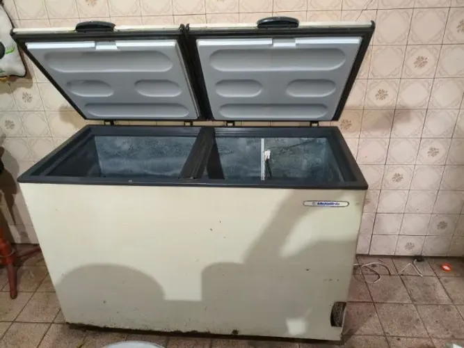 Freezer Horizontal Marca Metalfrio 450L Duas Tampas (Usado)