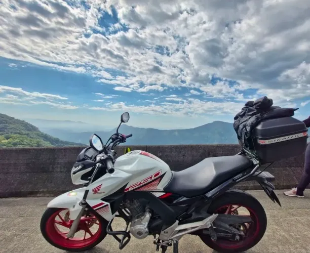 Cb twister 250 novinha