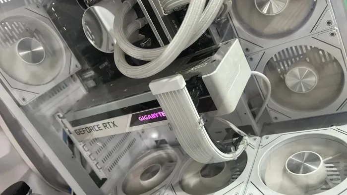 RTX 3070 8GB Gigabyte Vision OC Branca