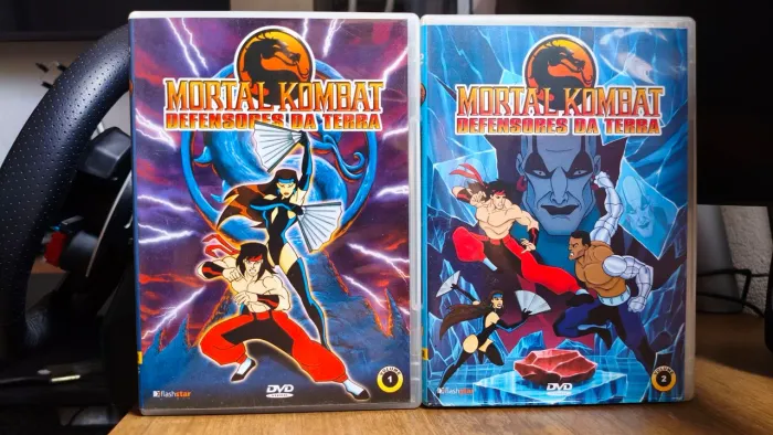 Lote 2 DVDs Originais Mortal Kombat: Defensores da Terra - Vol. 1 e 2