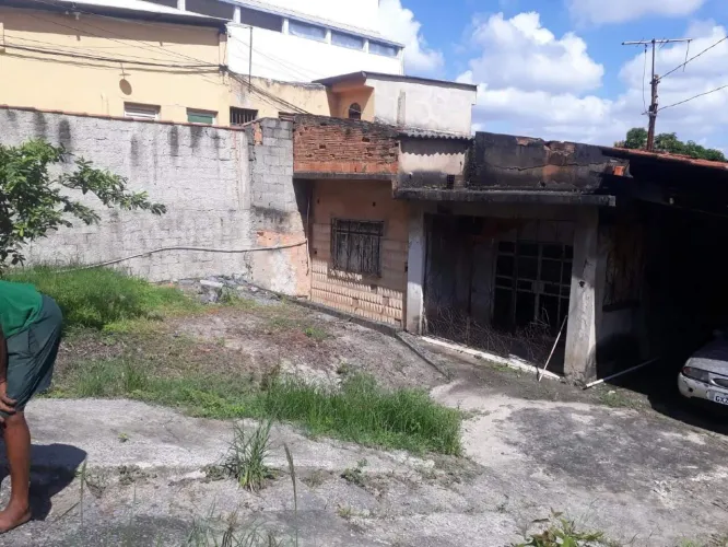 Lote à venda, 2 vagas, Penha - Belo Horizonte/MG
