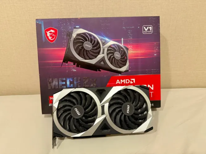Placa de vídeo Redeon RX 6750 XT 12GB