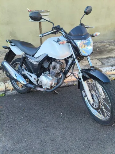 Modelo Cargo. Vem com todos os ítens originais em excelente estado de conservação.