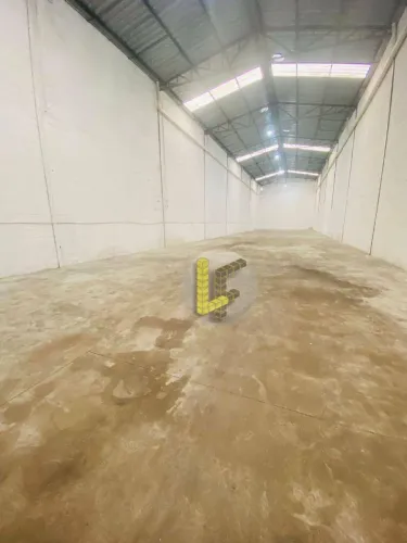 Galpão para locação e venda 715m² no Bairro Vila Sacadura Cabral em Santo André