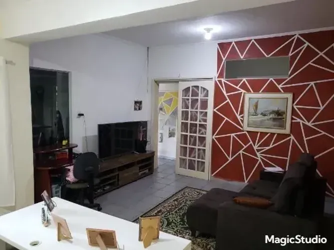 Casa Comercial para venda e locação com 200m² no Centro de São José dos Campos-SP.