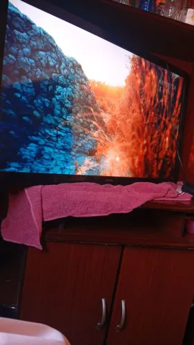 Vendo tv 44 polegadas entrego