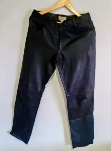 Calça de couro (feminina)