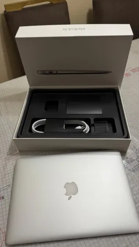 MacBook Air I5 SSD256 2014
