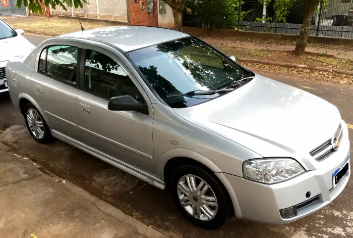 Chevrolet Astra Sedan 2.0/cd/ Expres.gls 2.0 8V 4P 2004
