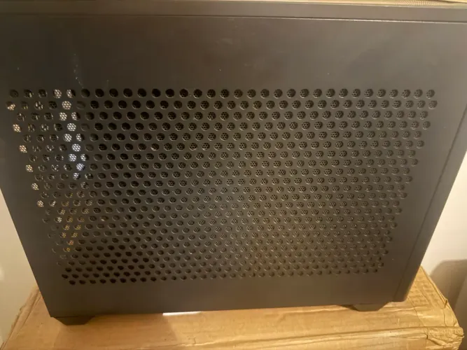 Gabinete Mini itx NR200