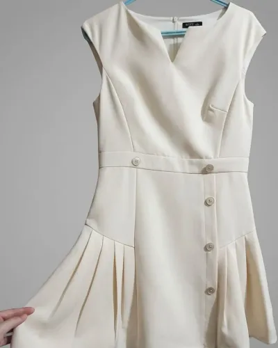 Vestido midi, chique, novo, cor champanhe, tamanho M