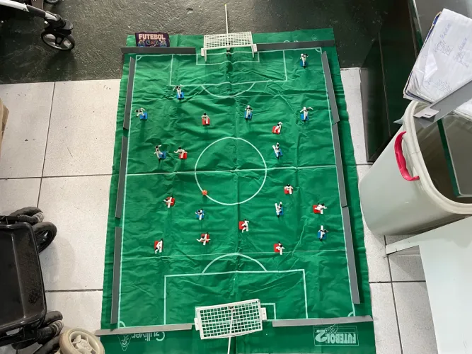 Brinquedo Futebol de Mesa 2 Gulliver Antigo