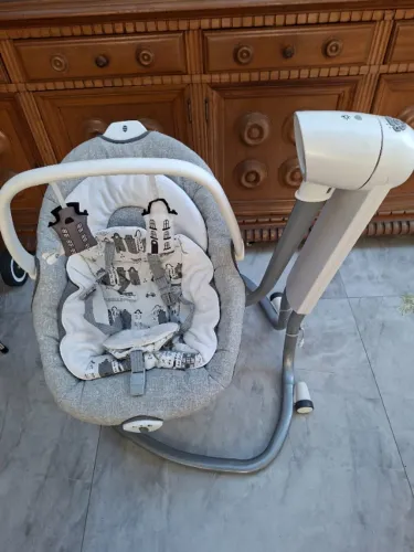 Balanço para bebê Joie