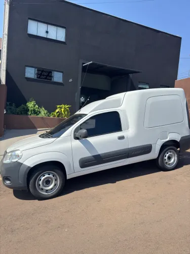 Fiat Fiorino Furgão Work. Hard 1.4 Flex 8V 2P 2021