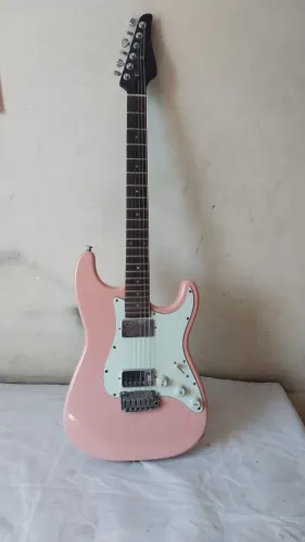 Guitarra Stratocaster