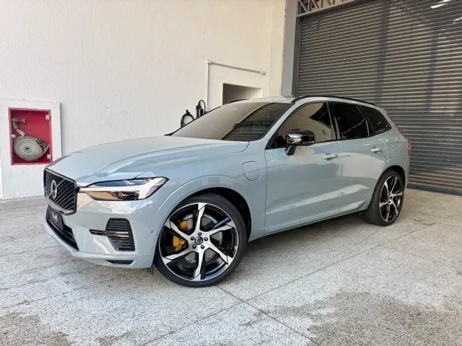 Volvo XC-60 T-8 Ultra 2.0 AWD (híbrido) 2026