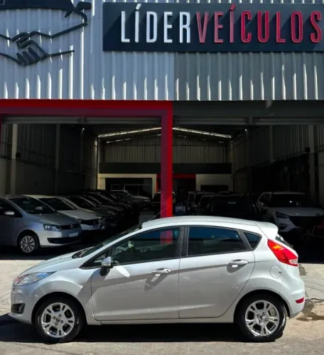 Ford Fiesta 1.5 16V Flex Mec. 5P 2014