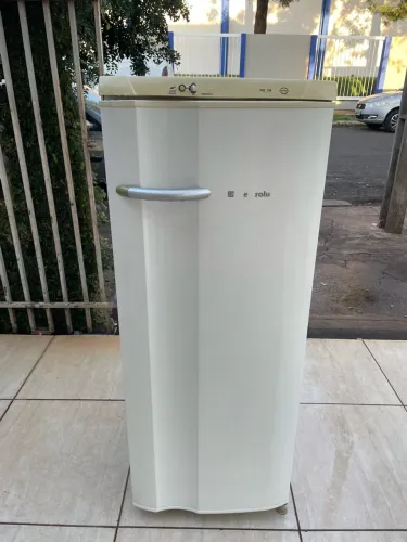 Geladeira Electrolux 240 Litros