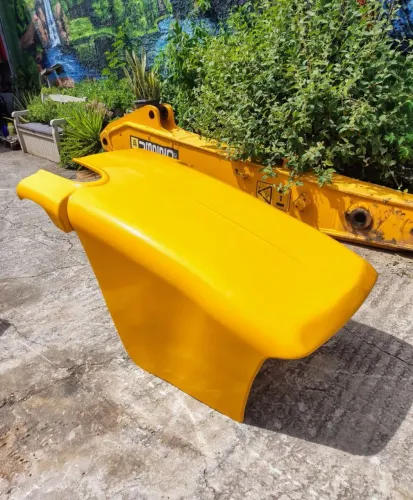 Capô Retroescavadeira JCB modelo 3C