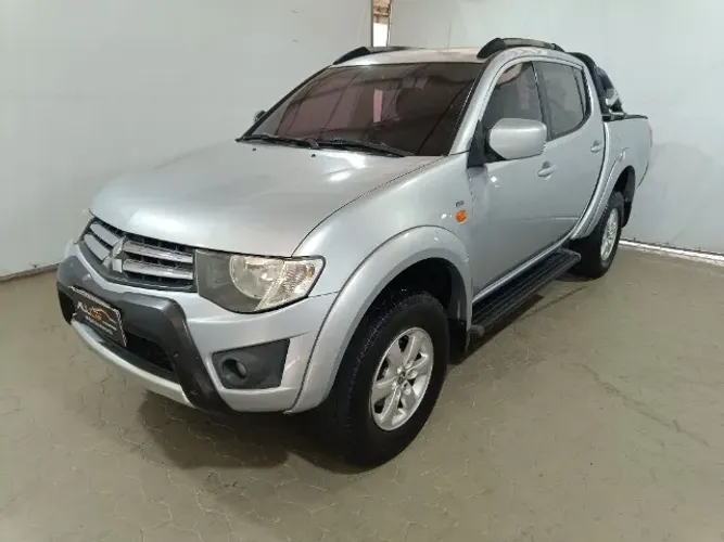 Mitsubishi L200 Triton HLS 2.4 Flex 16V CD Mec. 2015