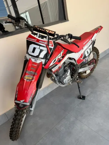 Moto Honda CRF muito top