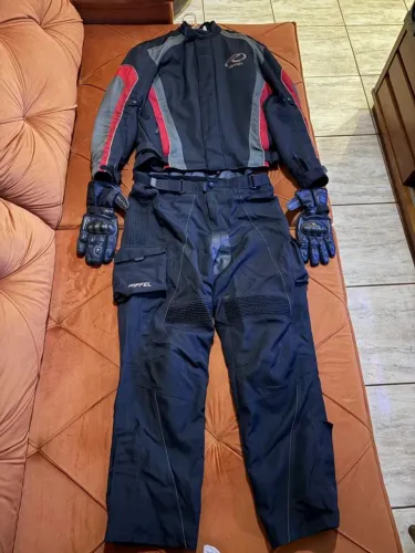 Kit proteção motoqueiro Jaqueta, calça e luvas