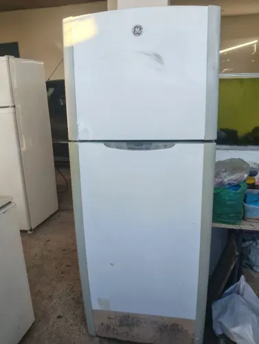 Geladeira GE 410 litros