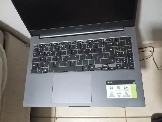 Notebook Samsung i3 11ª/Memória Ram 8gb/SSD 256/Bateria boa/Parcelo no cartão