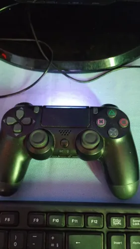 Vende-se Controle Ps4